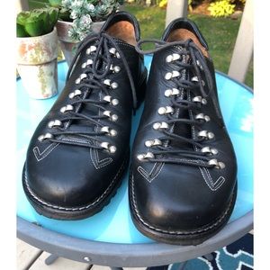 DONALD J PLINER Ullock I20 Italian Leather Lace Up